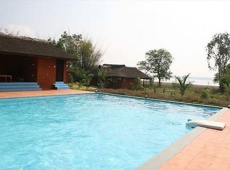 Red Earth Kabini Begur Экстерьер фото